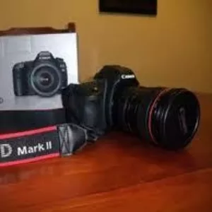 F/S..Nikon D700 Digital SLR Camera/Canon EOS 5D Mark II Digital SLR Ca