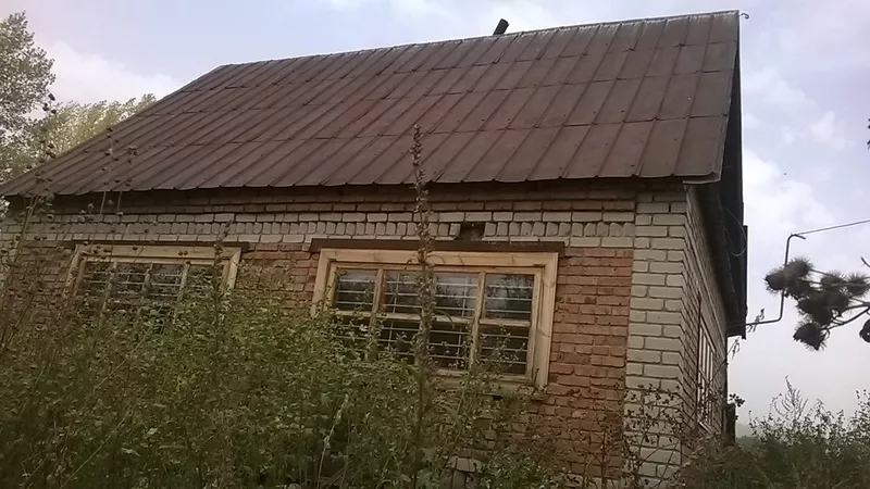 Продам 3х-комнатный,  кирпичный дом в с. Бобровка,  Глубоковского района 2