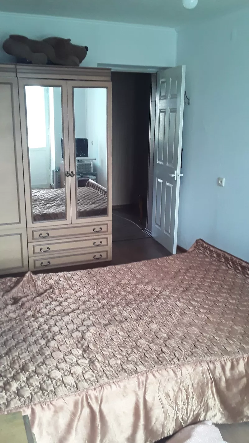 продаем 3 комнатную квартиру по Наб. славского 22 2