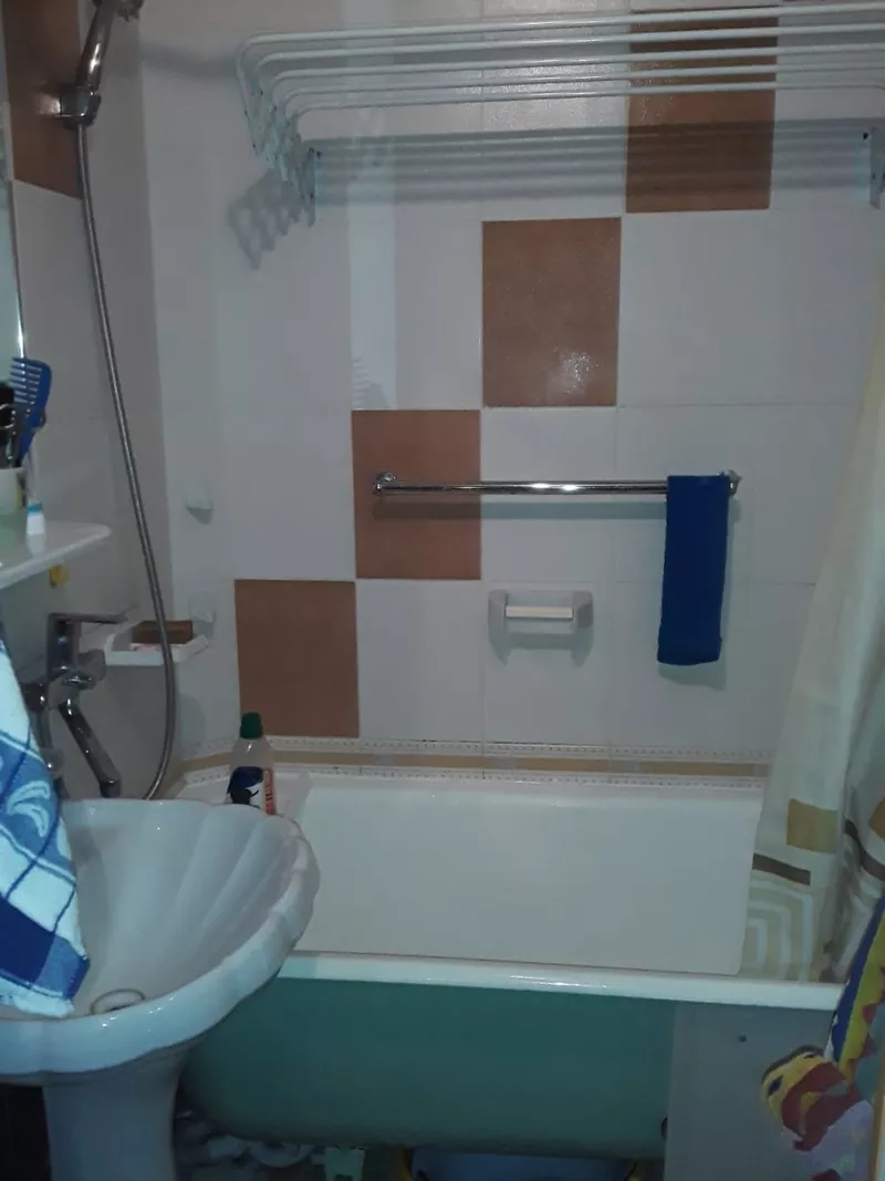 продаем 3 комнатную квартиру по Наб. славского 22 5